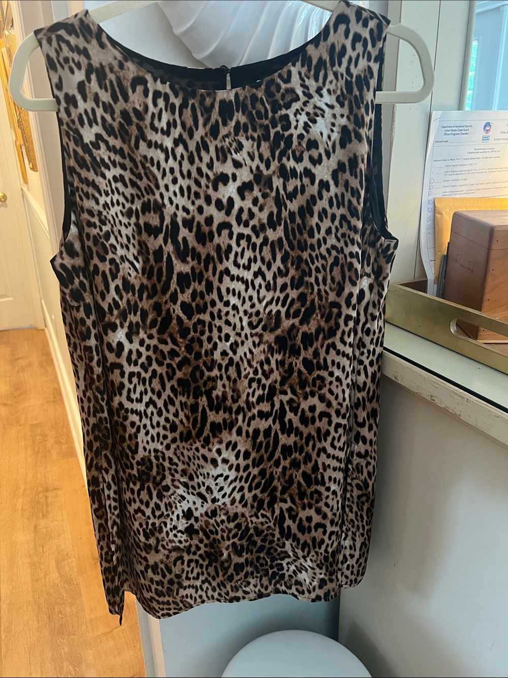 Chico’s Leopard Sleeveless Tunic Top EEEUC